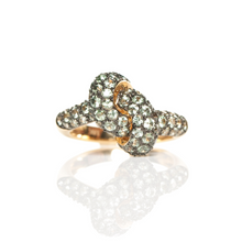 Load image into Gallery viewer, The Love Knot Ring - Yellow Gold &amp; Green Sapphire